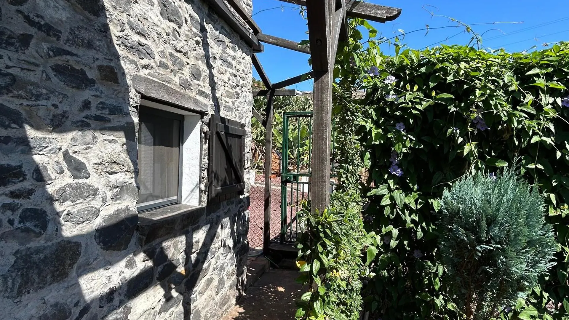 As Casinhas Da Madeira - Cosy Stone Cottage In A Subtropical Garden Arco da Calheta  Dom wakacyjny Arco da Calheta (Madeira)